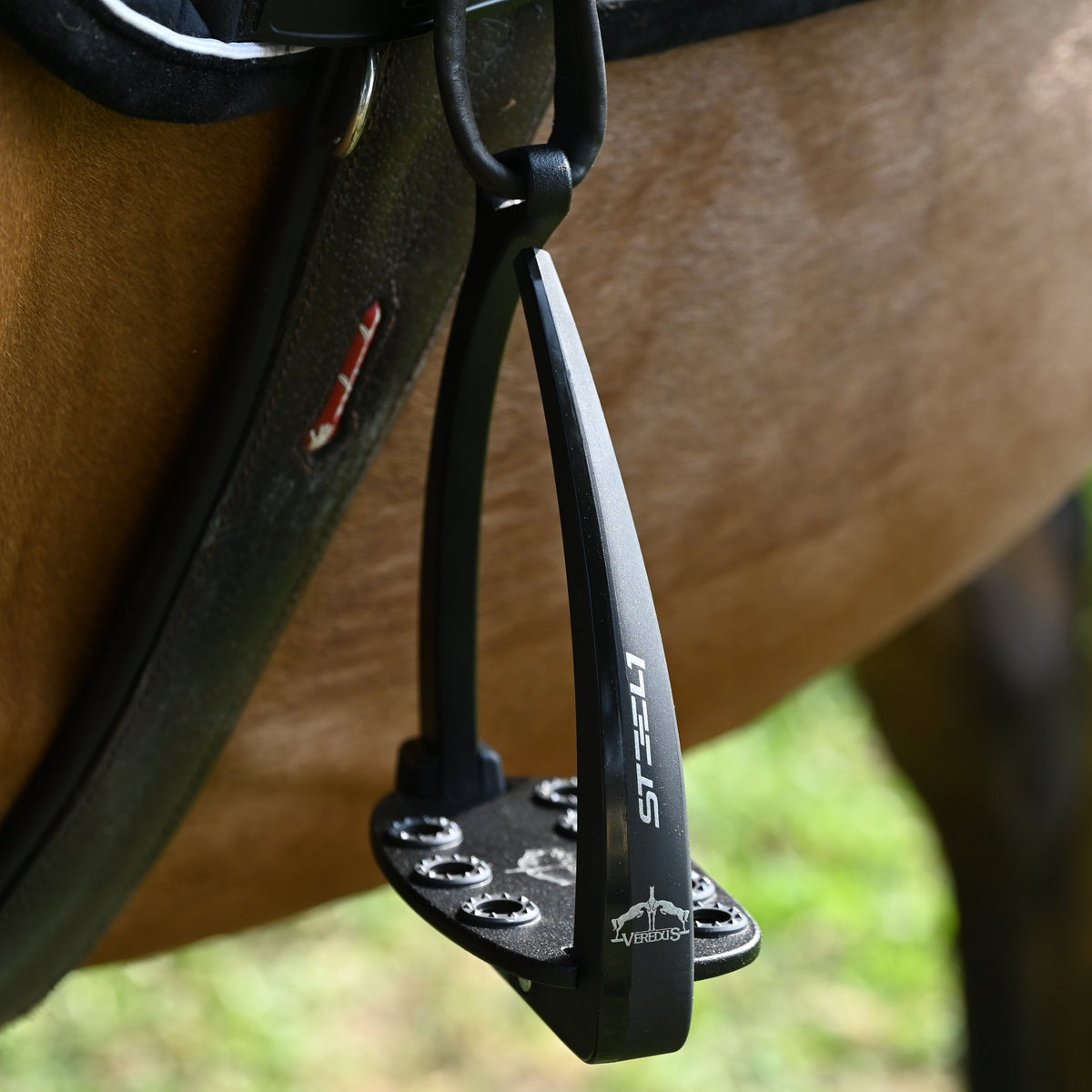 Veredus Vita Stirrup Steel1 Dark image #10