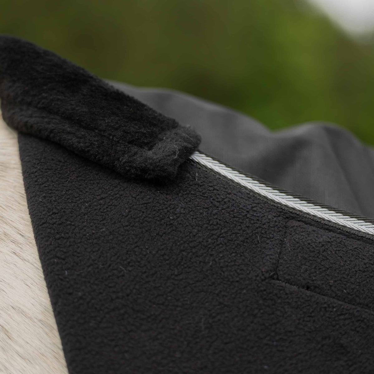 Equinavia Norse Mid Weight Turnout Blanket 200g image #8