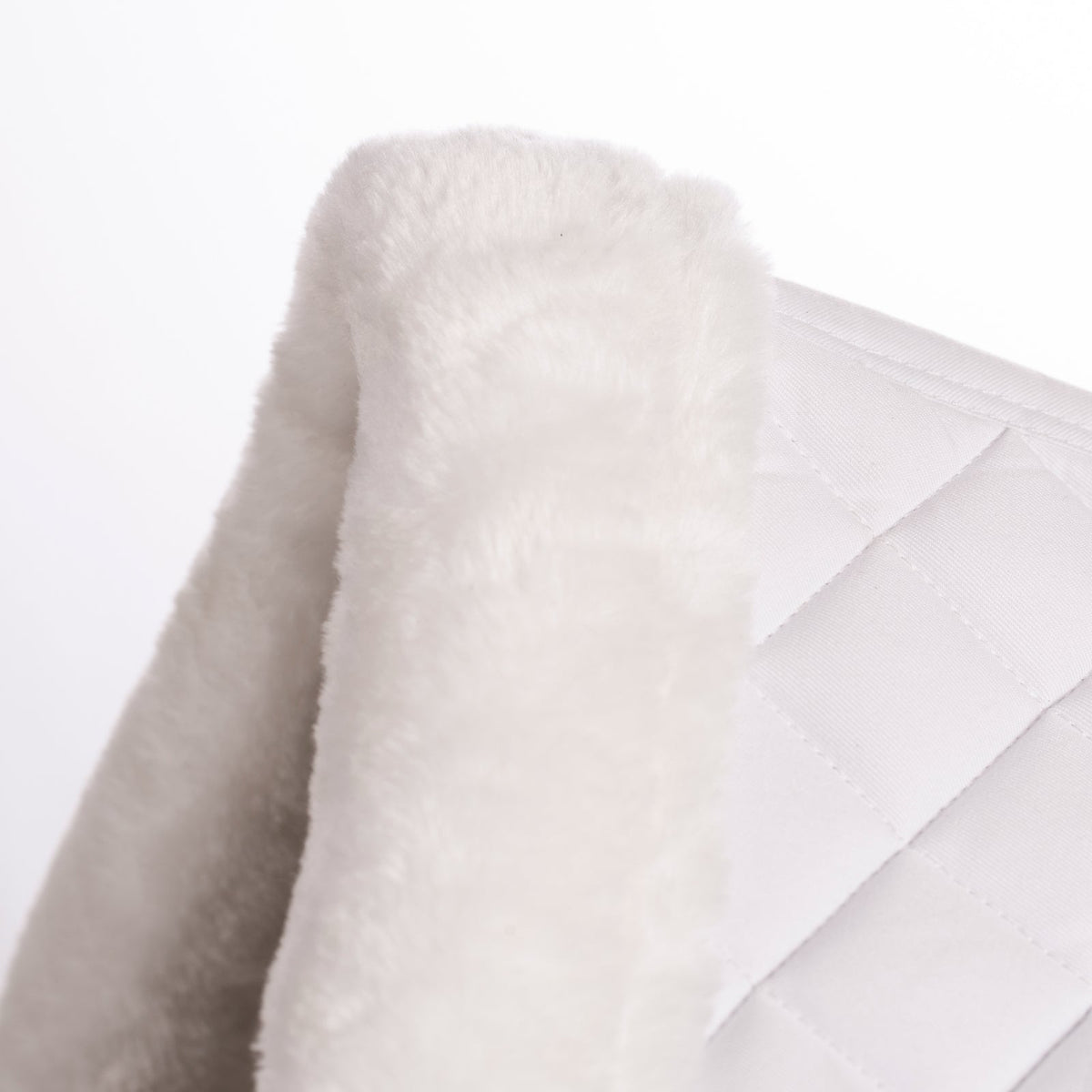 Equinavia Eidsvoll Ultra Fleece Trimmed Show Pad image #3