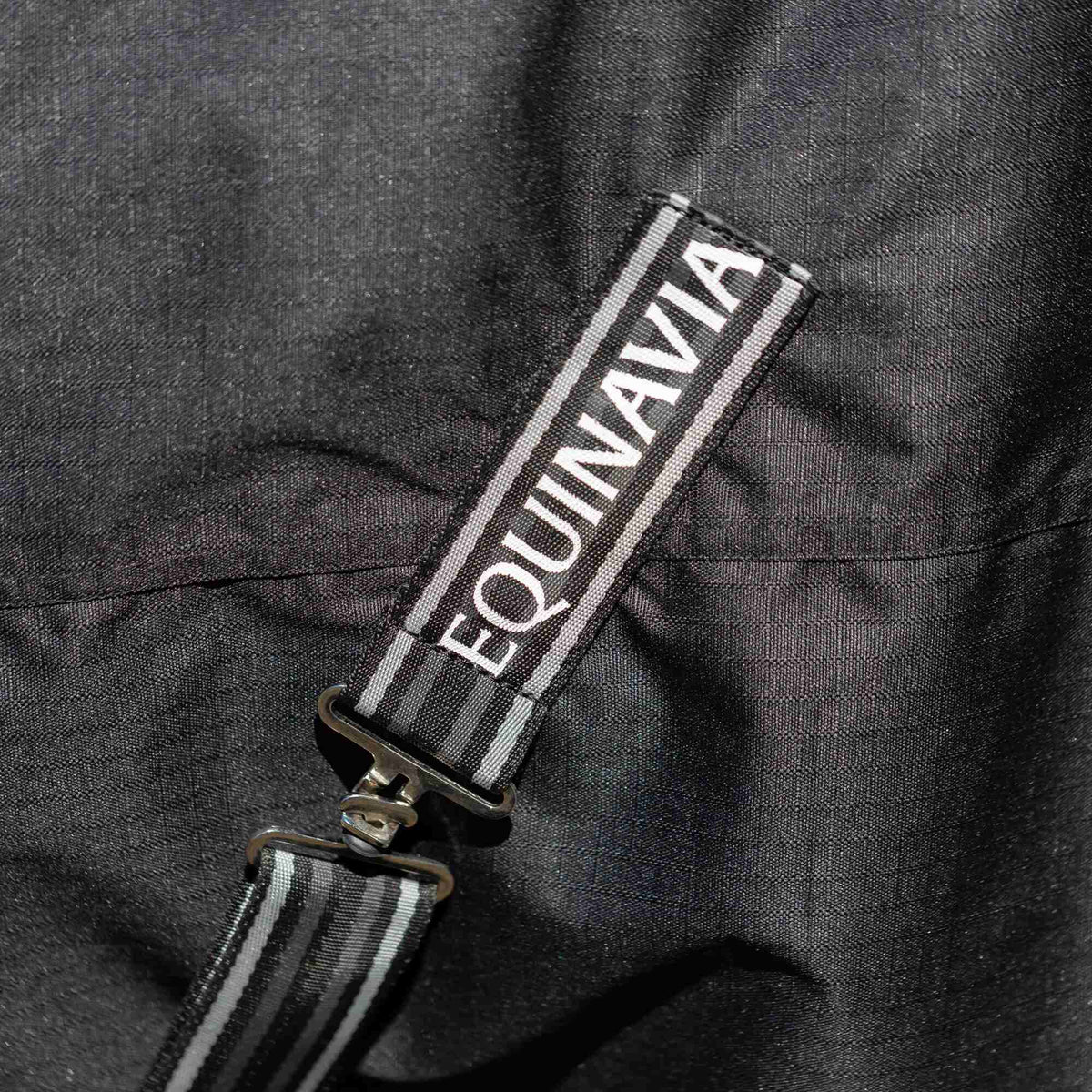 Equinavia Norse Mid Weight Turnout Blanket 200g image #10