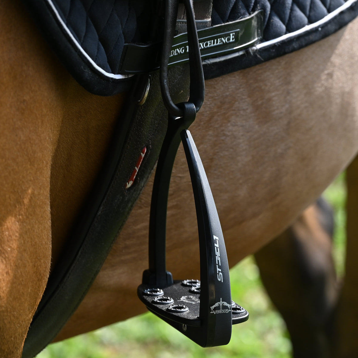 Veredus Vita Stirrup Steel1 Dark image #4